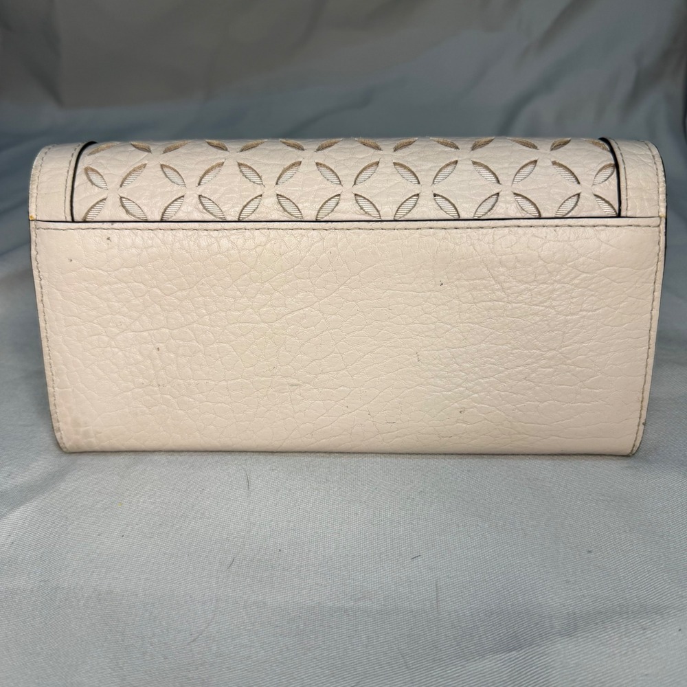 Kate Spade New York Cream Pebbled Leather Laser Cut Petal Continental Wallet - Picture 7 of 7